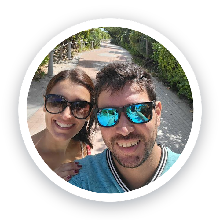 Luz y Marcos - Viajando al Mundo